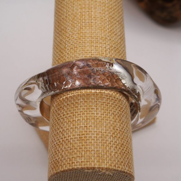 Kara Ross Exotic Snake Skin Chunky Acrylic or Lucite Wavy Bangle - Picture 6 of 13
